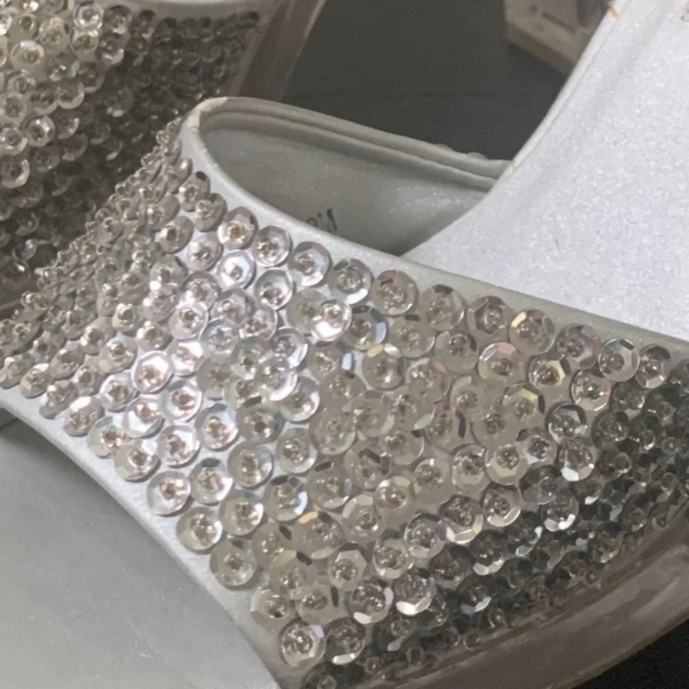 Vintage Silver Sequins High Heels with Clear Heels